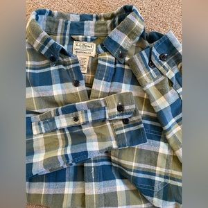 LL BEAN WOMANS small flannel button up